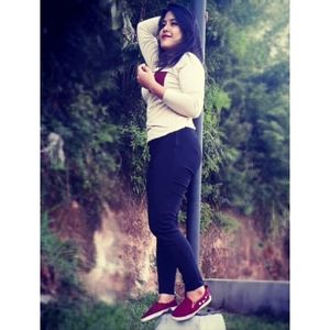 Meet your Posher, Beatriz